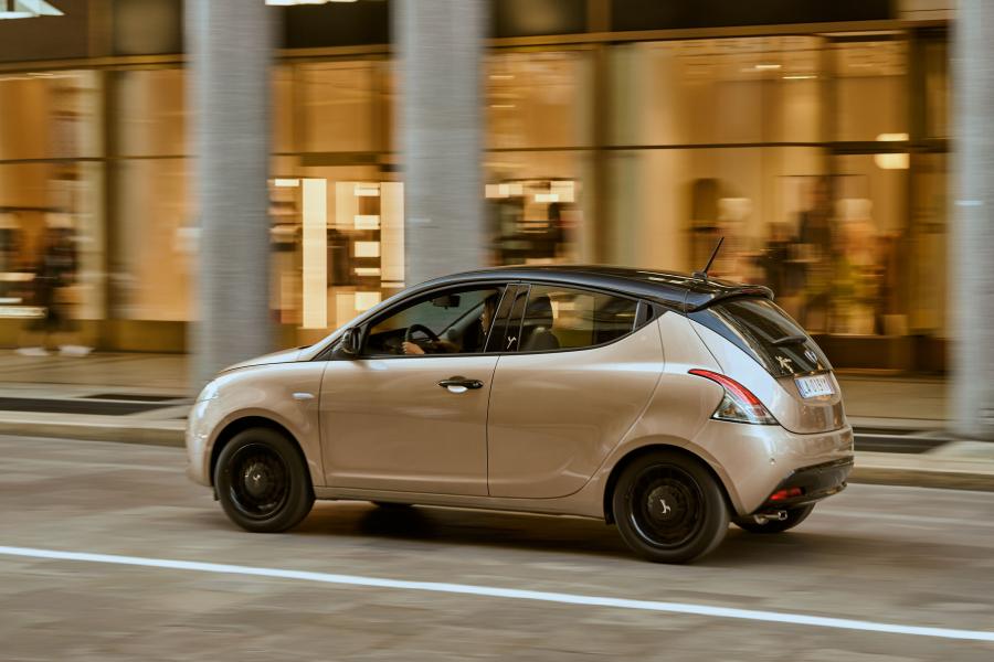  Lancia Ypsilon Monogram (846) 2019 года  (фото 24 из 32)